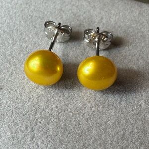7MM Dyed Cultured Pearl Earrings on 925 Sterling Silver Posts NWOT Gold